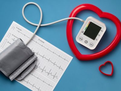 Desarrollo de una aplicación móvil para el monitoreo de pacientes con hipertensión arterial mediante la tecnología ESP32